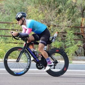 Pelatihan Sepeda Triathlon – Teknik & Strategi Balap